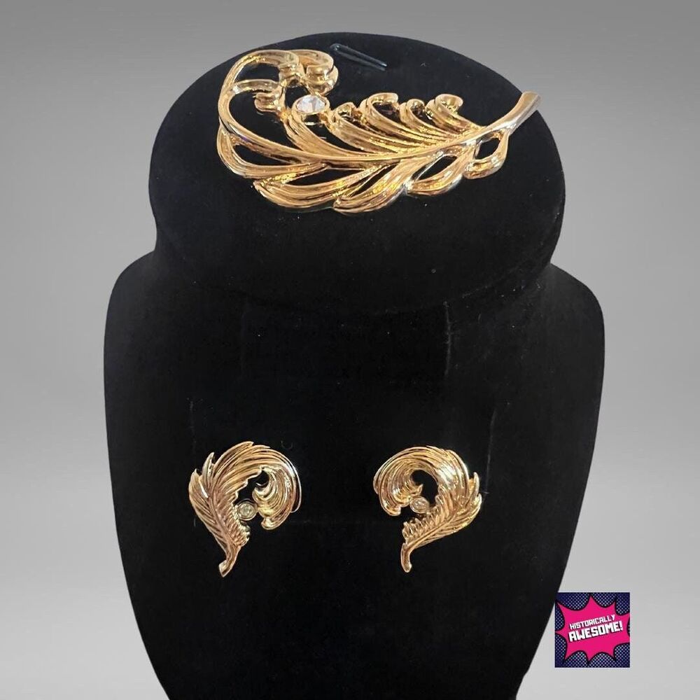 RARE Avon 1990 Precious Plume Jewelry Set Brooch/Earrings - Art Deco - NIB